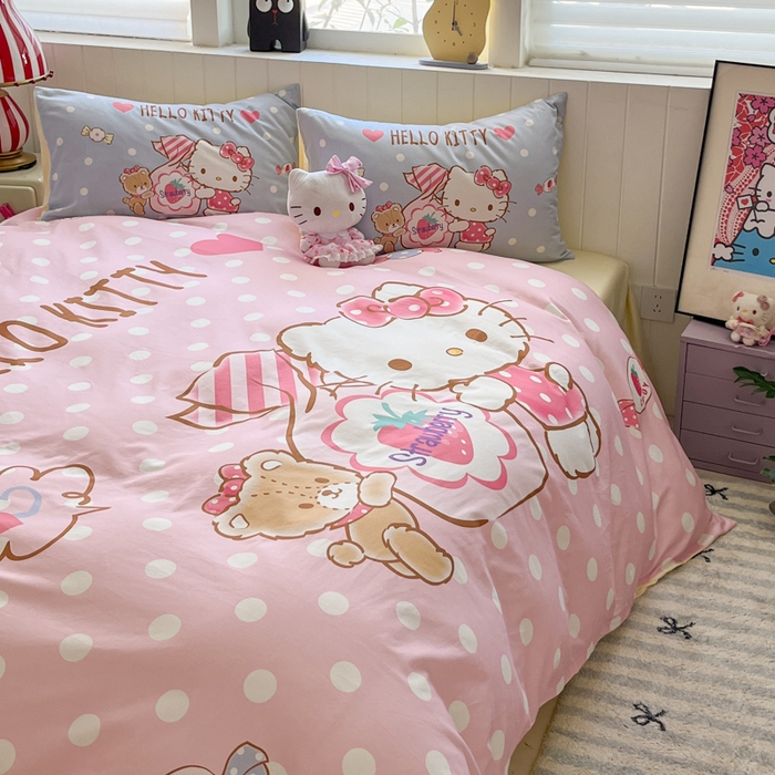 91家纺网 家纺一手货源 找家纺 金爱家 2025新款三丽鸥纯棉数码印花系列四件套 大阪-糖果kt