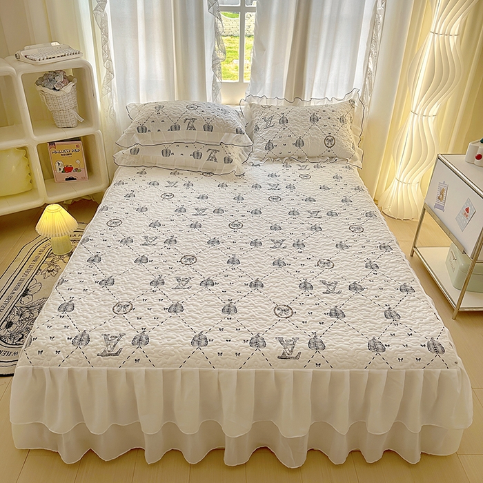 91家纺网 家纺一手货源 找家纺 易辰美 2025新款亲肤舒适印花夹棉公主风床裙 榴夏-灰