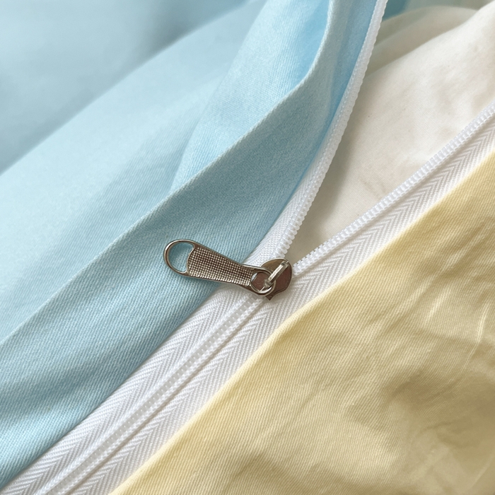 91家纺网 家纺一手货源 找家纺 金爱家 2025新款三丽鸥纯棉数码印花系列四件套 大阪-布丁狗伙伴