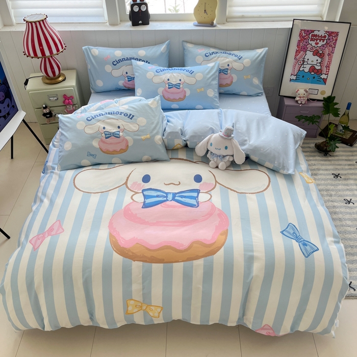 91家纺网 家纺一手货源 找家纺 金爱家 2025新款三丽鸥纯棉数码印花系列四件套 大阪-领带玉桂狗