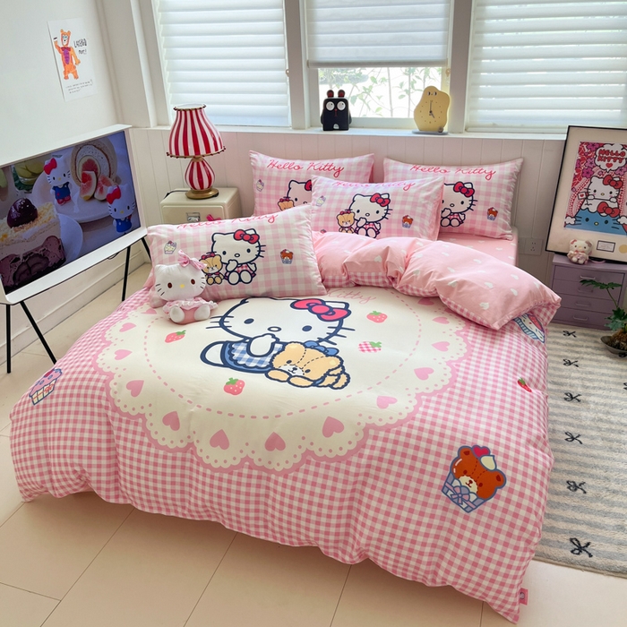 91家纺网 家纺一手货源 找家纺 金爱家 2025新款三丽鸥纯棉数码印花系列四件套 大阪-奶油kt