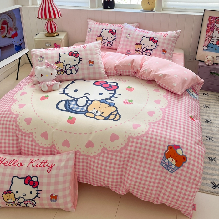 91家纺网 家纺一手货源 找家纺 金爱家 2025新款三丽鸥纯棉数码印花系列四件套 大阪-奶油kt