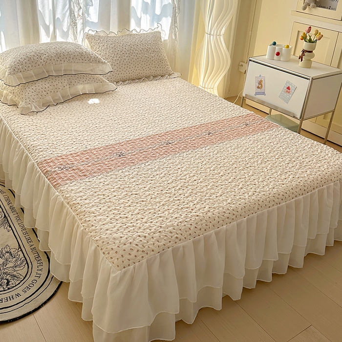 91家纺网 家纺一手货源 找家纺 易辰美 2025新款亲肤舒适印花夹棉公主风床裙 艾薇尔-桔