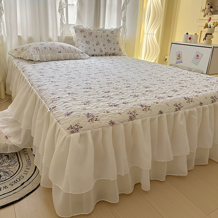 91家纺网 家纺一手货源 找家纺 易辰美 2025新款亲肤舒适印花夹棉公主风床裙 花倾心-粉