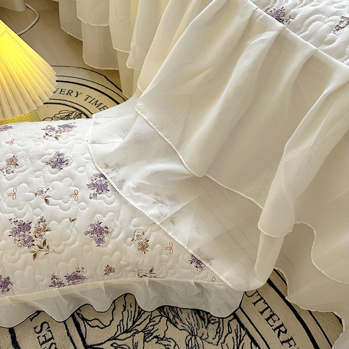 91家纺网 家纺一手货源 找家纺 易辰美 2025新款亲肤舒适印花夹棉公主风床裙 花倾心-粉