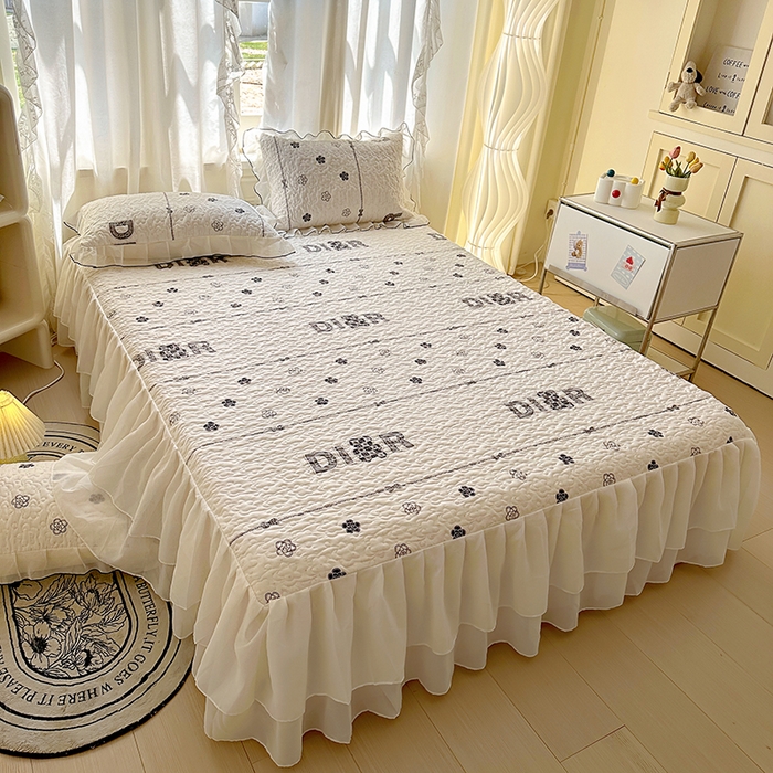 91家纺网 家纺一手货源 找家纺 易辰美 2025新款亲肤舒适印花夹棉公主风床裙 煌朝-灰