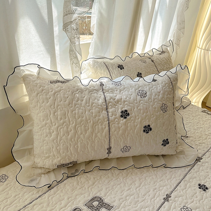 91家纺网 家纺一手货源 找家纺 易辰美 2025新款亲肤舒适印花夹棉公主风床裙 煌朝-灰