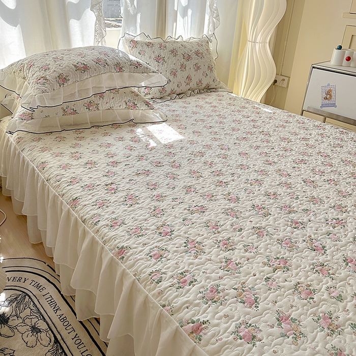 91家纺网 家纺一手货源 找家纺 易辰美 2025新款亲肤舒适印花夹棉公主风床裙 蔻依娜-粉