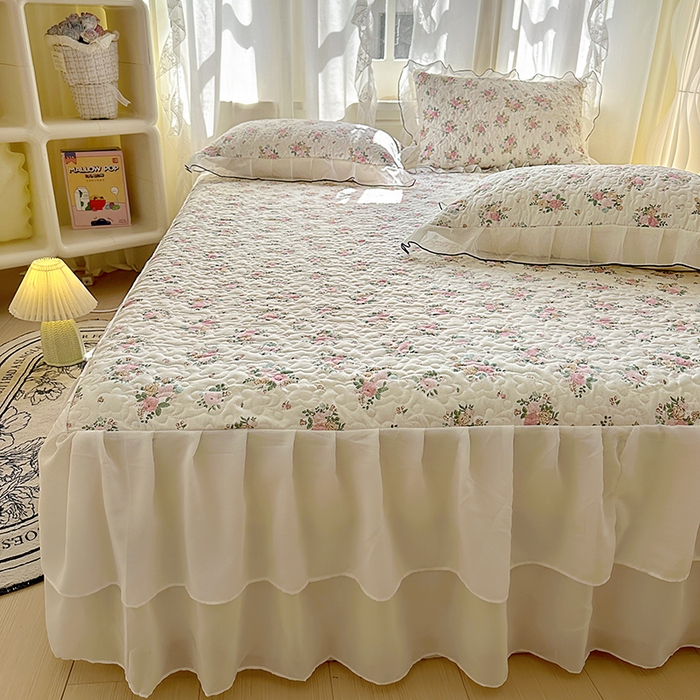 91家纺网 家纺一手货源 找家纺 易辰美 2025新款亲肤舒适印花夹棉公主风床裙 蔻依娜-粉