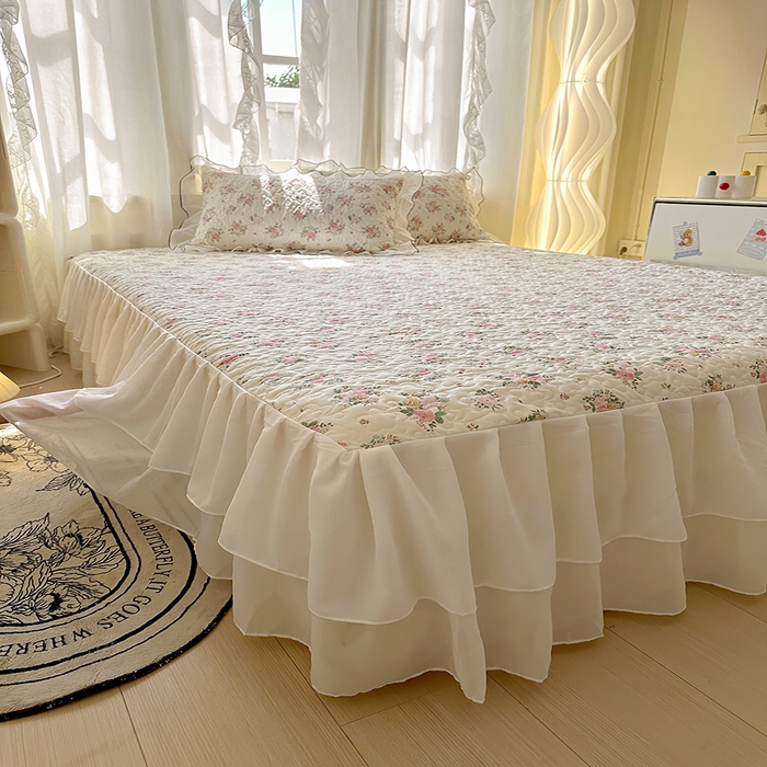 91家纺网 家纺一手货源 找家纺 易辰美 2025新款亲肤舒适印花夹棉公主风床裙 蔻依娜-粉