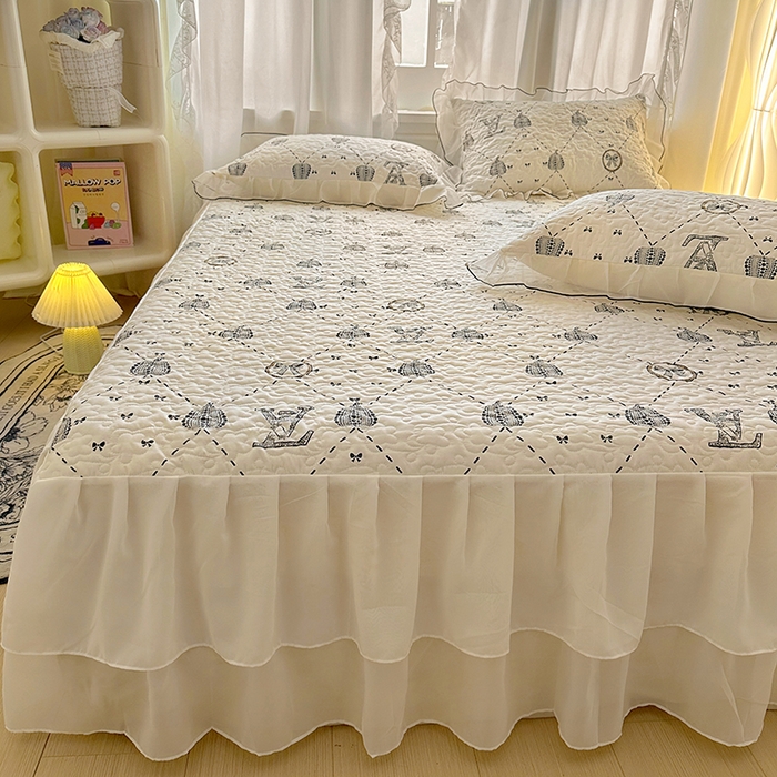 91家纺网 家纺一手货源 找家纺 易辰美 2025新款亲肤舒适印花夹棉公主风床裙 榴夏-灰