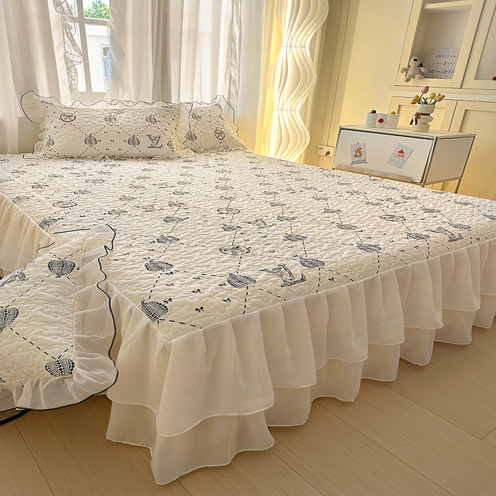 91家纺网 家纺一手货源 找家纺 易辰美 2025新款亲肤舒适印花夹棉公主风床裙 榴夏-灰