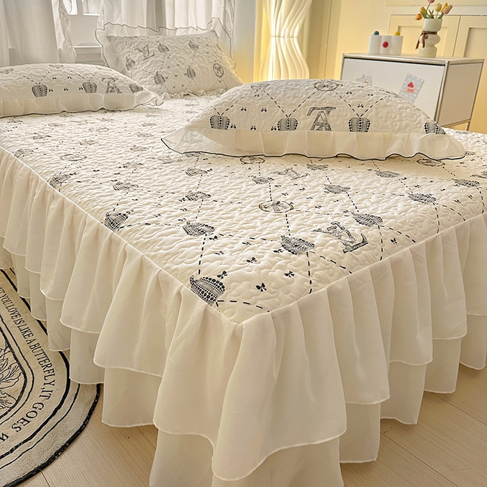 91家纺网 家纺一手货源 找家纺 易辰美 2025新款亲肤舒适印花夹棉公主风床裙 榴夏-灰