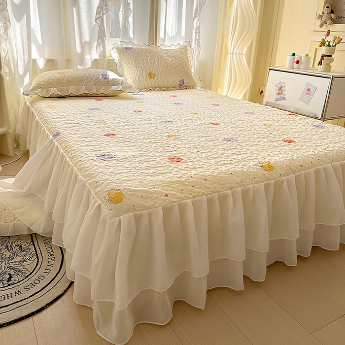 91家纺网 家纺一手货源 找家纺 易辰美 2025新款亲肤舒适印花夹棉公主风床裙 一只甜