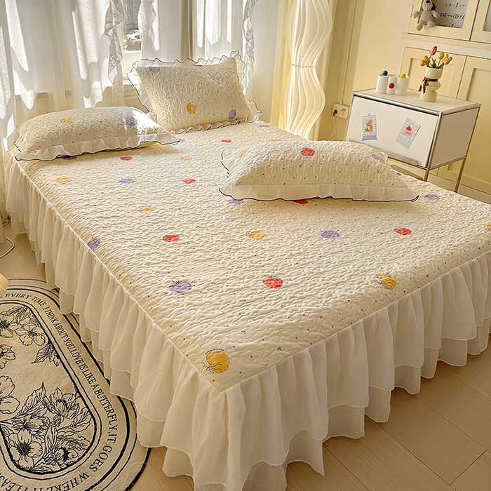 91家纺网 家纺一手货源 找家纺 易辰美 2025新款亲肤舒适印花夹棉公主风床裙 一只甜