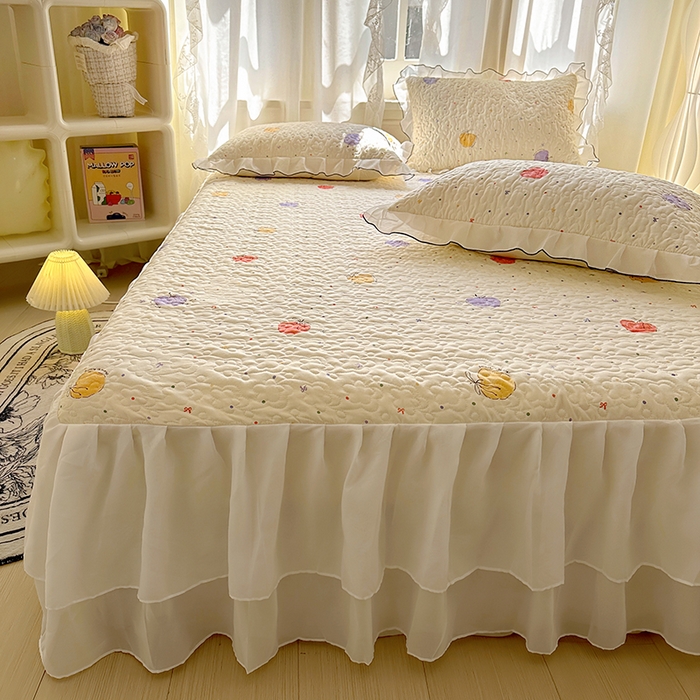 91家纺网 家纺一手货源 找家纺 易辰美 2025新款亲肤舒适印花夹棉公主风床裙 一只甜