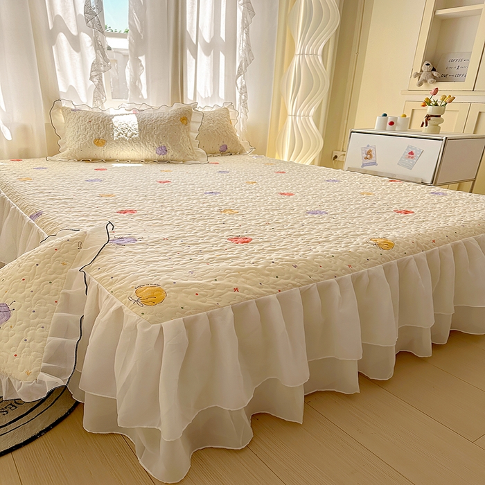 91家纺网 家纺一手货源 找家纺 易辰美 2025新款亲肤舒适印花夹棉公主风床裙 一只甜