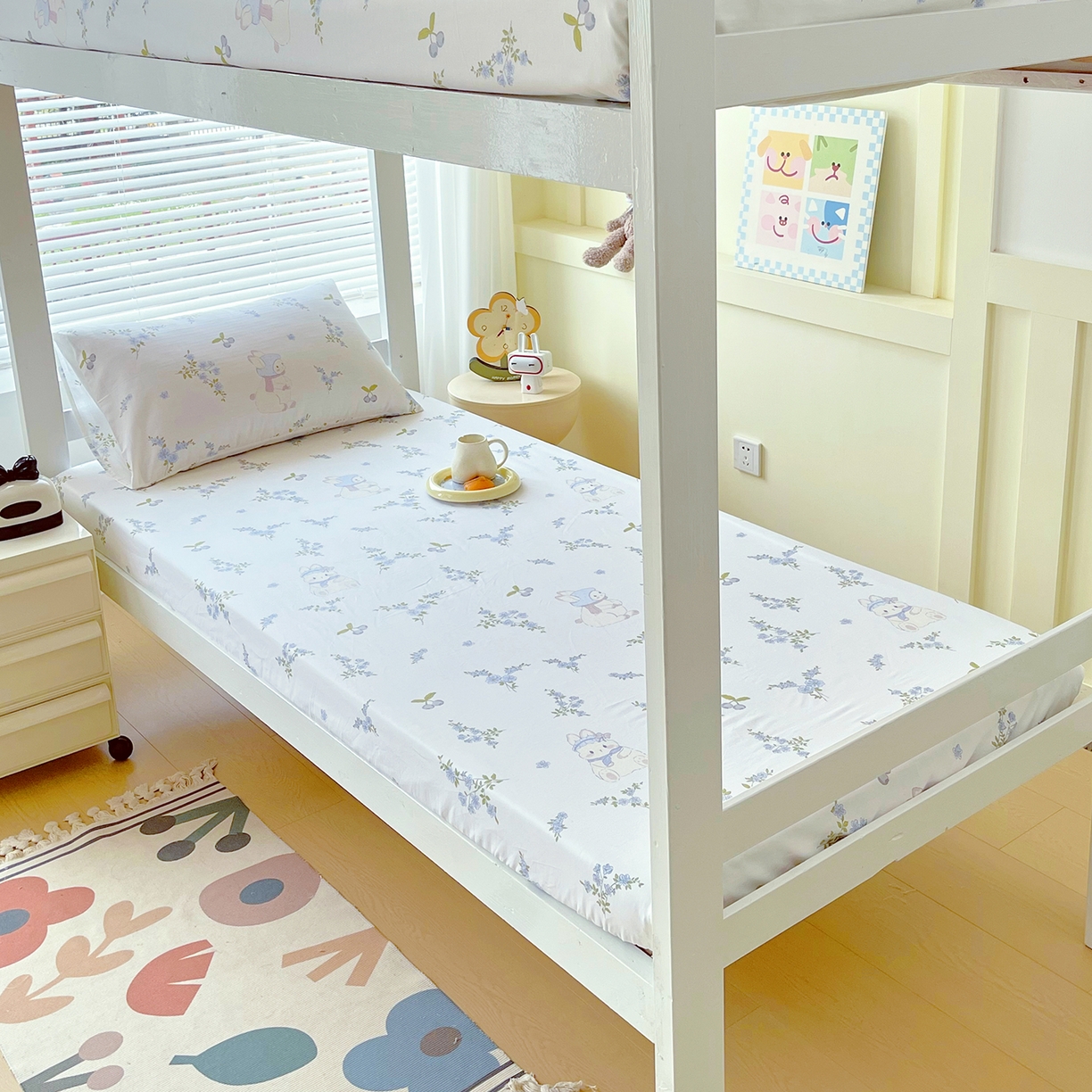 91家纺网 家纺一手货源 找家纺 金鑫汇家纺 2025新款全棉学生宿舍单品床笠系列 花丛兔