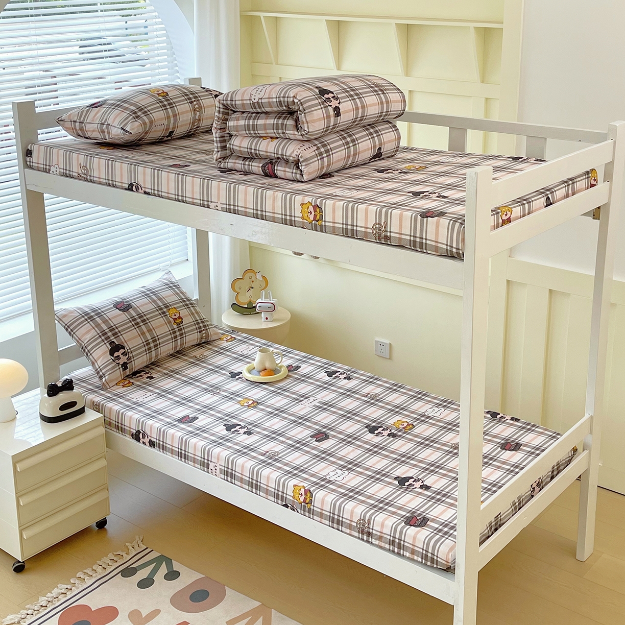 91家纺网 家纺一手货源 找家纺 金鑫汇家纺 2025新款全棉学生宿舍单品床笠系列 谦逊敖丙