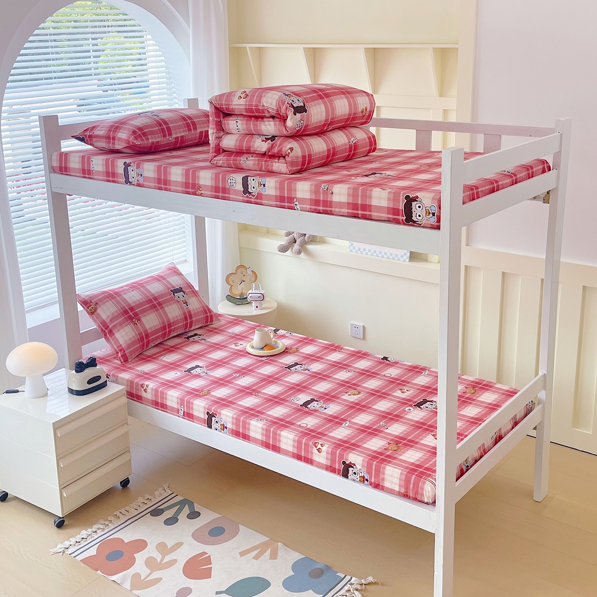 91家纺网 家纺一手货源 找家纺 金鑫汇家纺 2025新款全棉学生宿舍单品床笠系列 花丛兔