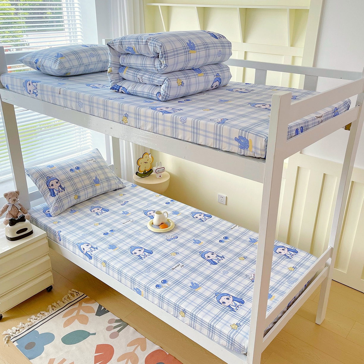 91家纺网 家纺一手货源 找家纺 金鑫汇家纺 2025新款全棉学生宿舍单品床笠系列 花丛兔