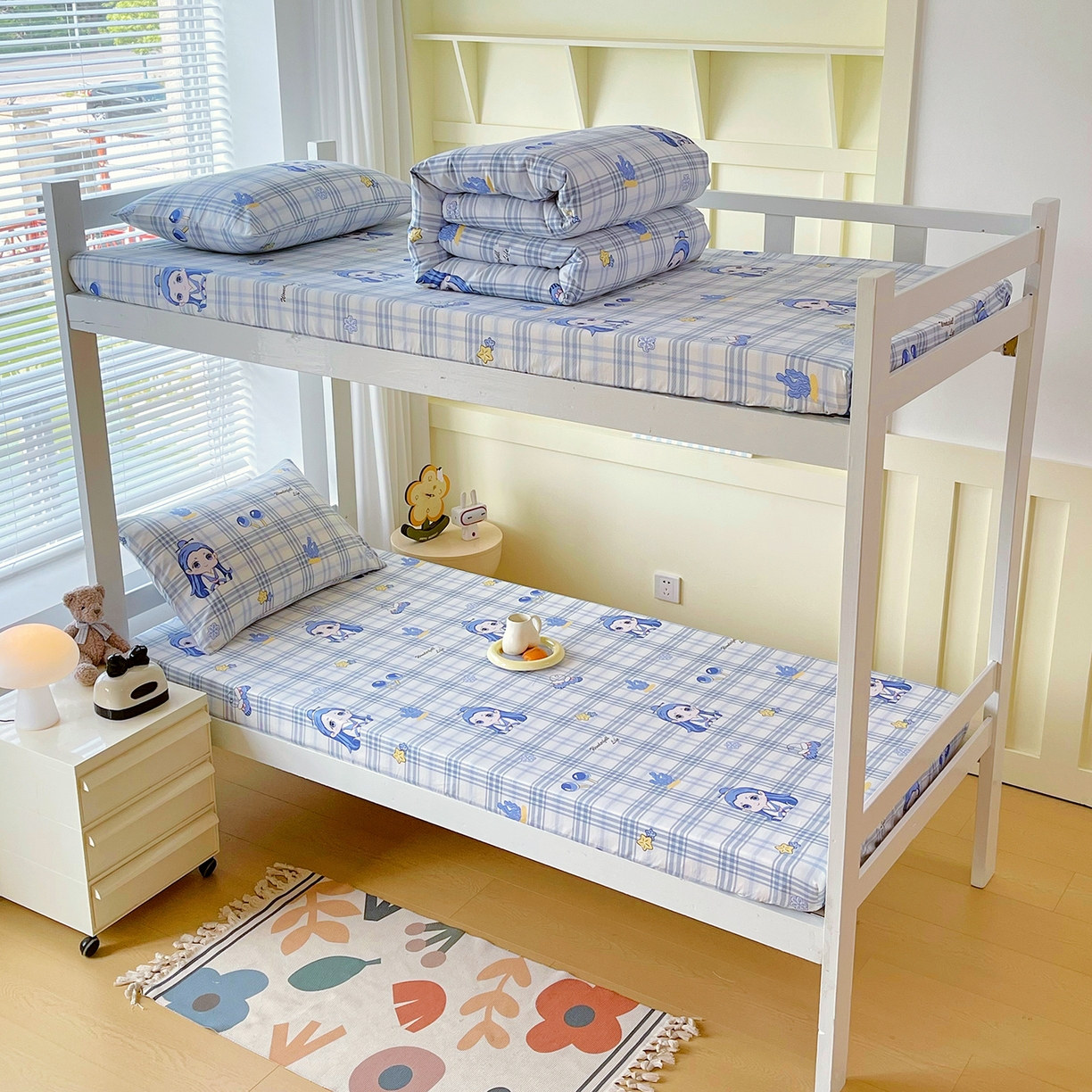 91家纺网 家纺一手货源 找家纺 金鑫汇家纺 2025新款全棉学生宿舍单品床笠系列 花丛兔