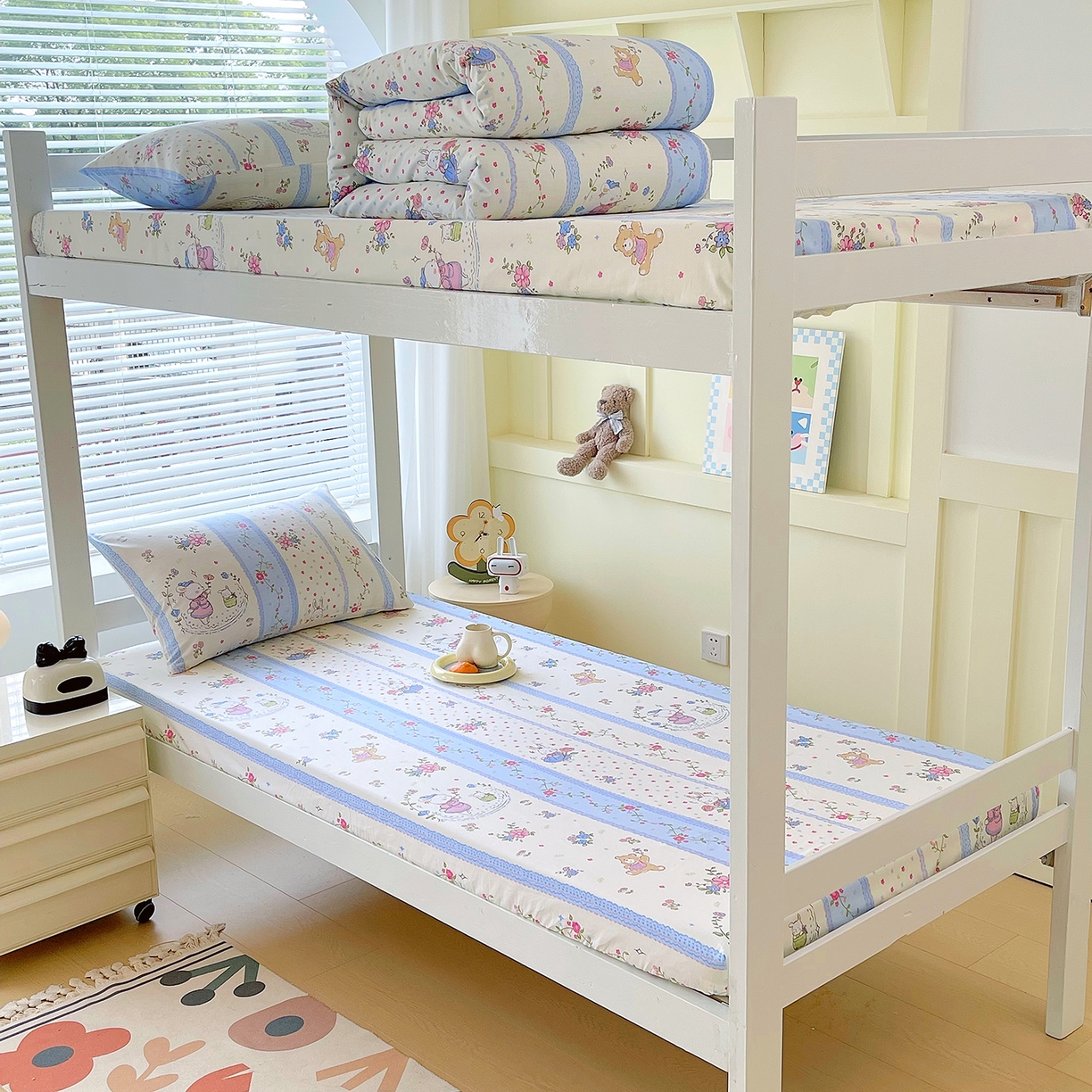 91家纺网 家纺一手货源 找家纺 金鑫汇家纺 2025新款全棉学生宿舍单品床笠系列 快乐萌兔