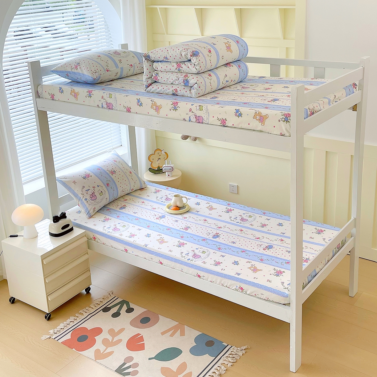 91家纺网 家纺一手货源 找家纺 金鑫汇家纺 2025新款全棉学生宿舍单品床笠系列 快乐萌兔