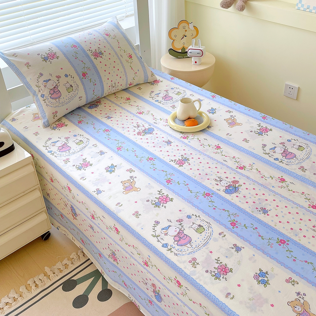 91家纺网 家纺一手货源 找家纺 金鑫汇家纺 2025新款全棉学生宿舍单品床单系列 谦逊敖丙