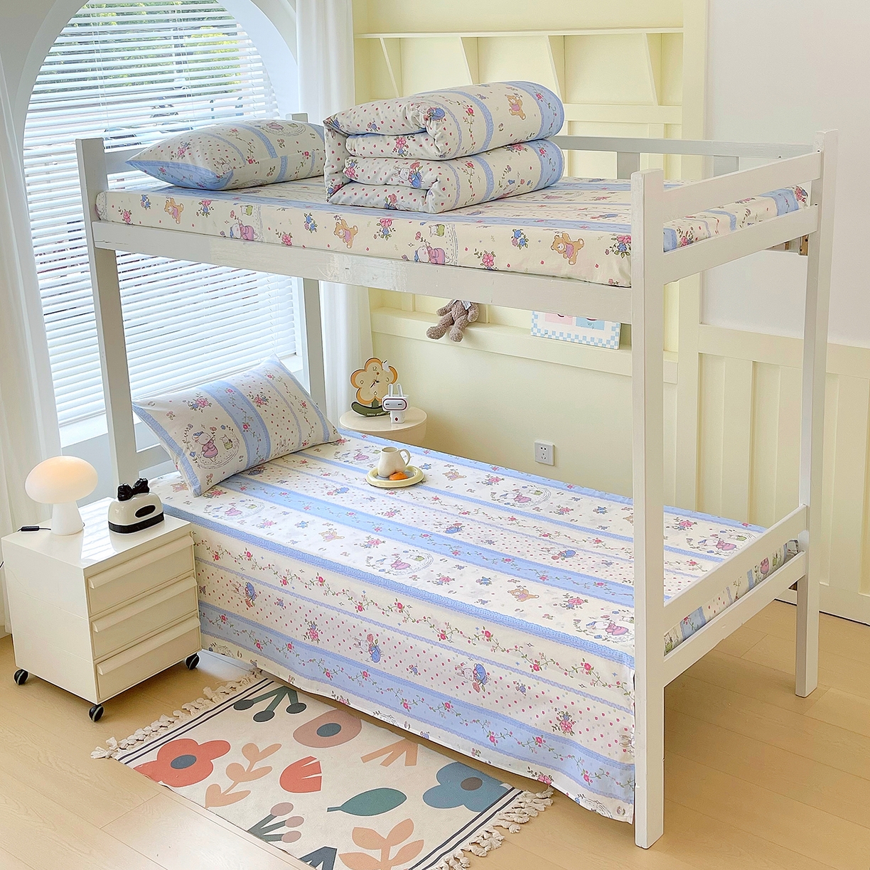 91家纺网 家纺一手货源 找家纺 金鑫汇家纺 2025新款全棉学生宿舍单品床单系列 谦逊敖丙