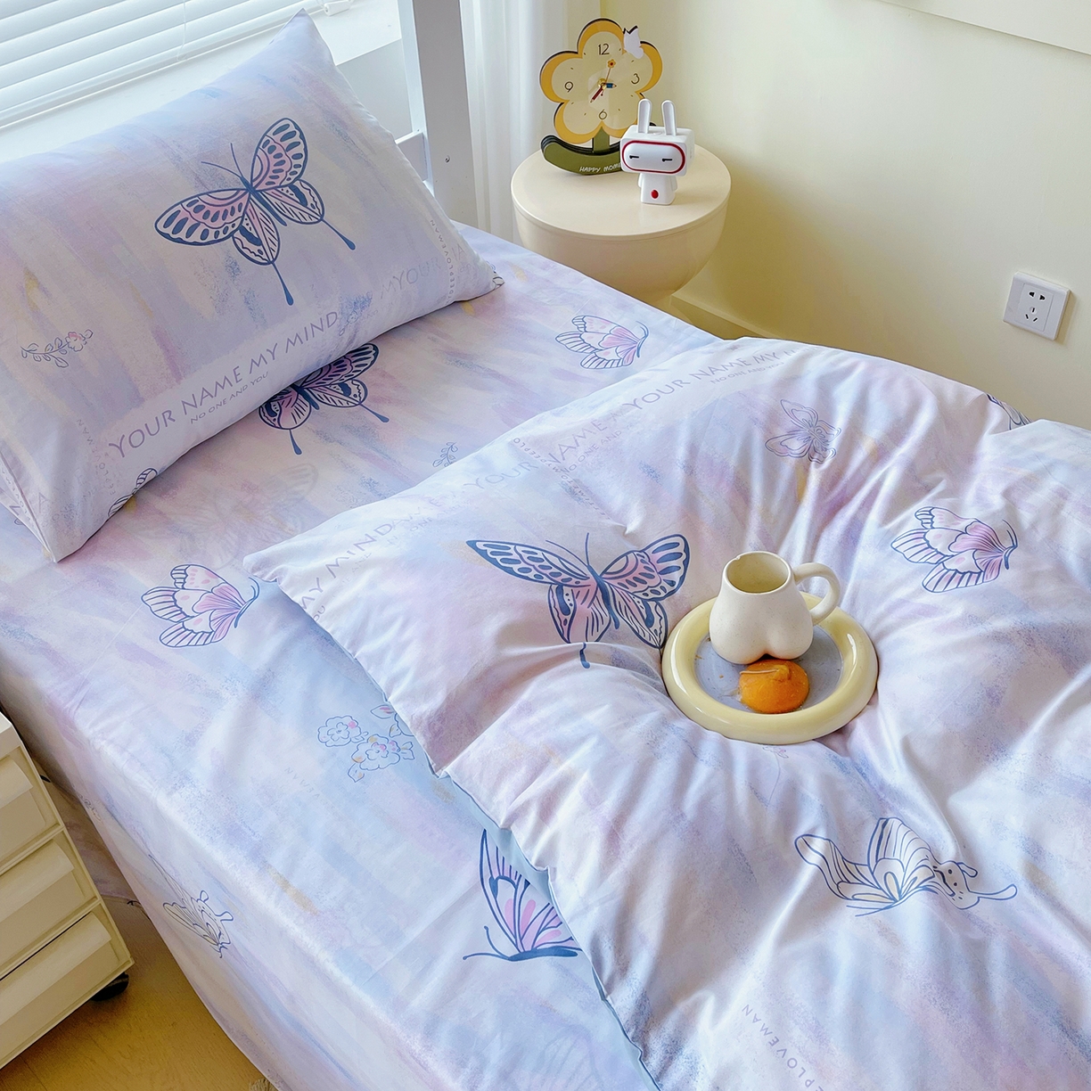 91家纺网 家纺一手货源 找家纺 金鑫汇家纺 2025新款全棉学生宿舍三件套四件套系列 喵喵日记