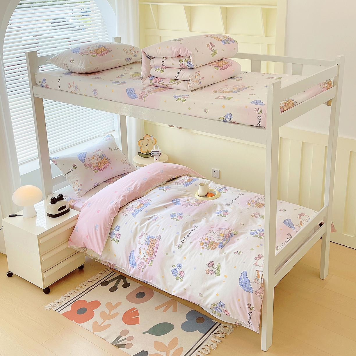 91家纺网 家纺一手货源 找家纺 金鑫汇家纺 2025新款全棉学生宿舍三件套四件套系列 奶油粉