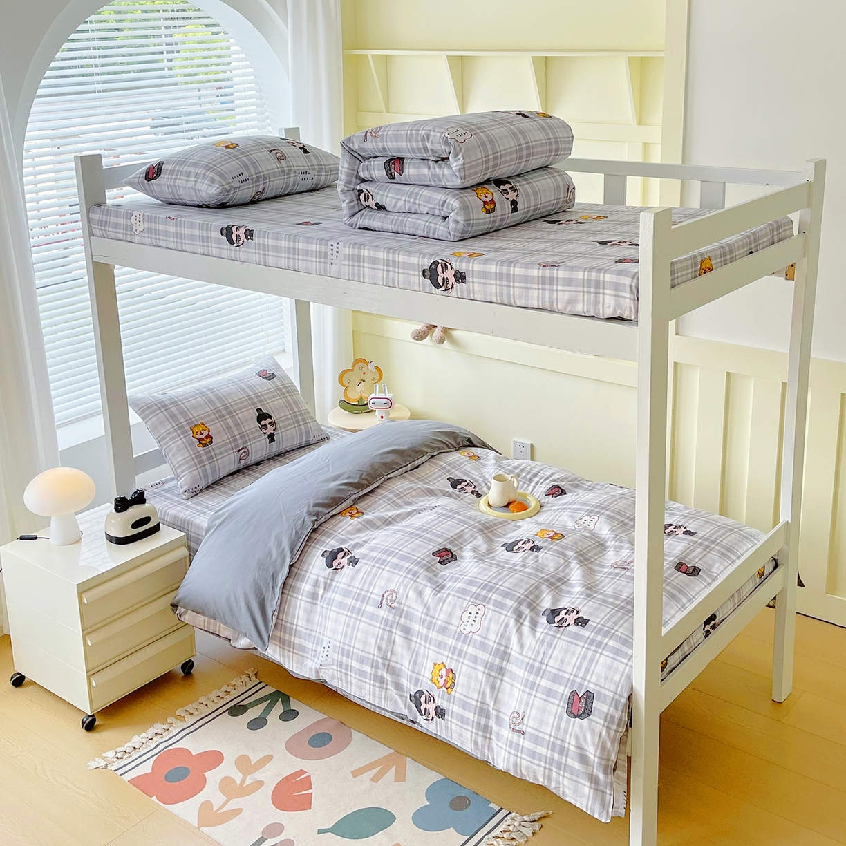 91家纺网 家纺一手货源 找家纺 金鑫汇家纺 2025新款全棉学生宿舍三件套四件套系列 无畏申公豹-灰