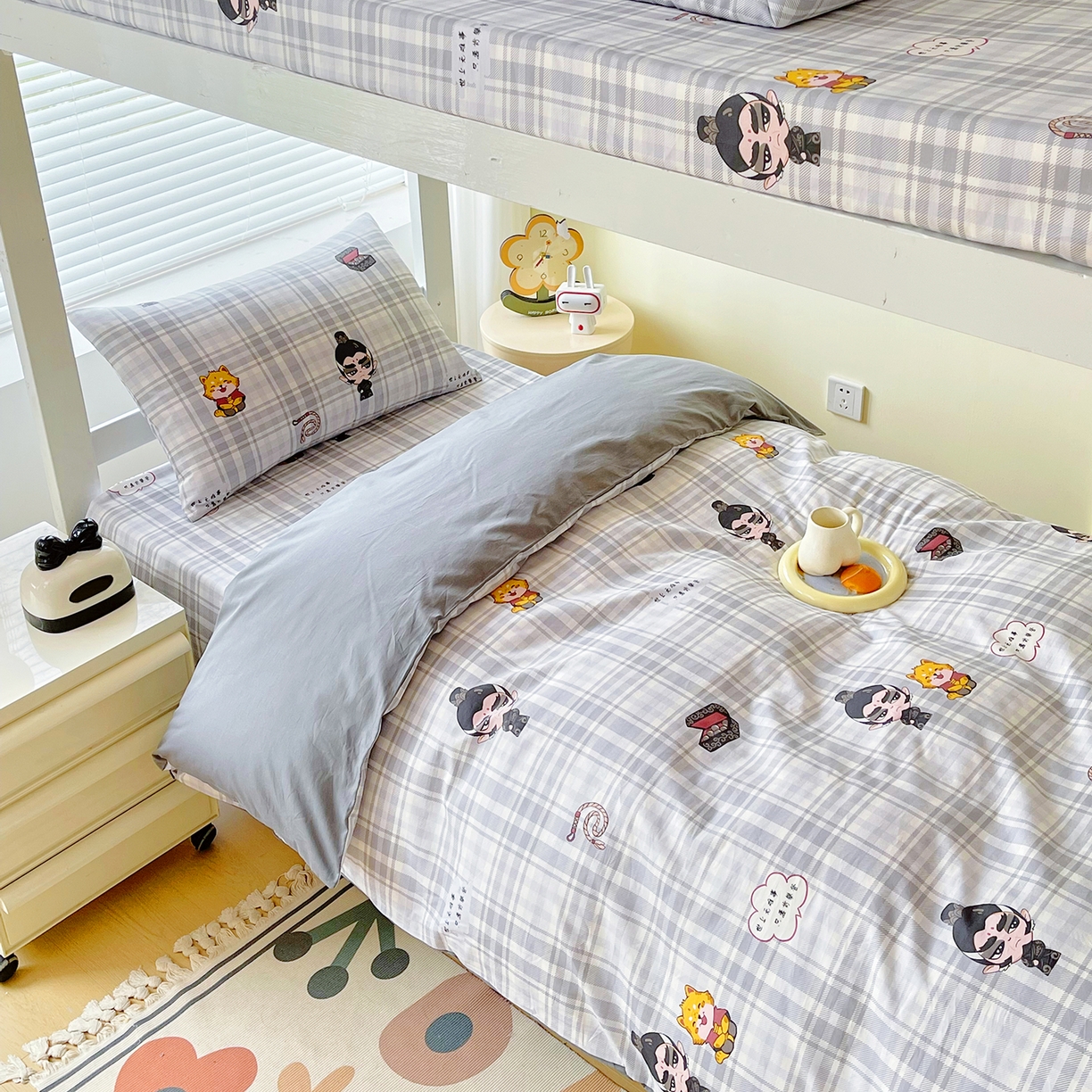 91家纺网 家纺一手货源 找家纺 金鑫汇家纺 2025新款全棉学生宿舍三件套四件套系列 无畏申公豹-灰