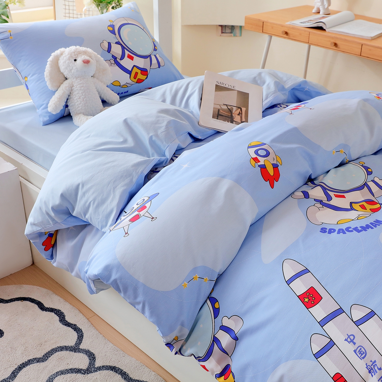 91家纺网 家纺一手货源 找家纺 金鑫汇家纺 2025新款全棉学生宿舍三件套四件套系列 熊熊精灵