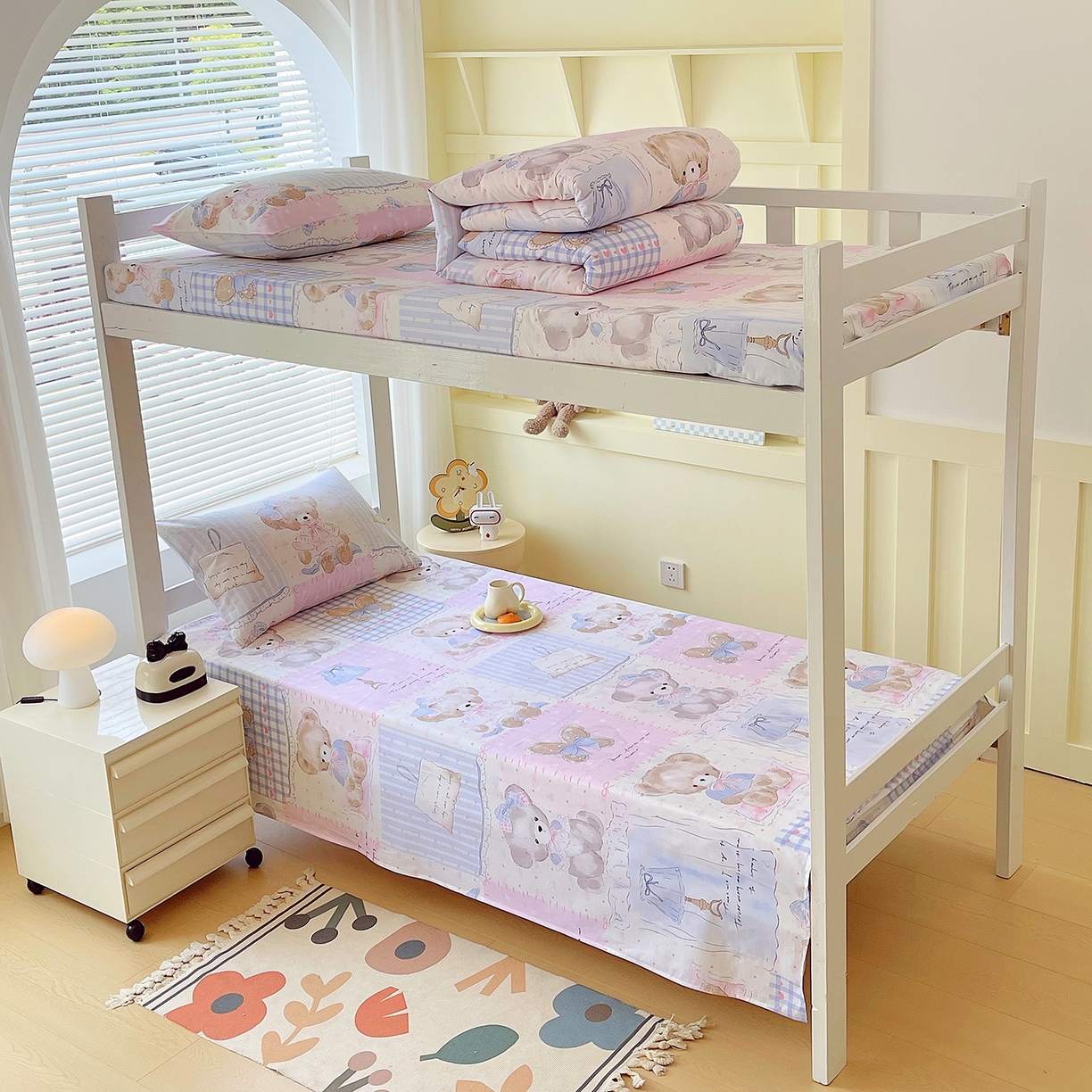 91家纺网 家纺一手货源 找家纺 金鑫汇家纺 2025新款全棉学生宿舍三件套四件套系列 熊熊精灵