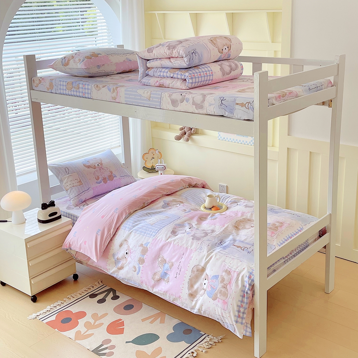 91家纺网 家纺一手货源 找家纺 金鑫汇家纺 2025新款全棉学生宿舍三件套四件套系列 熊熊精灵