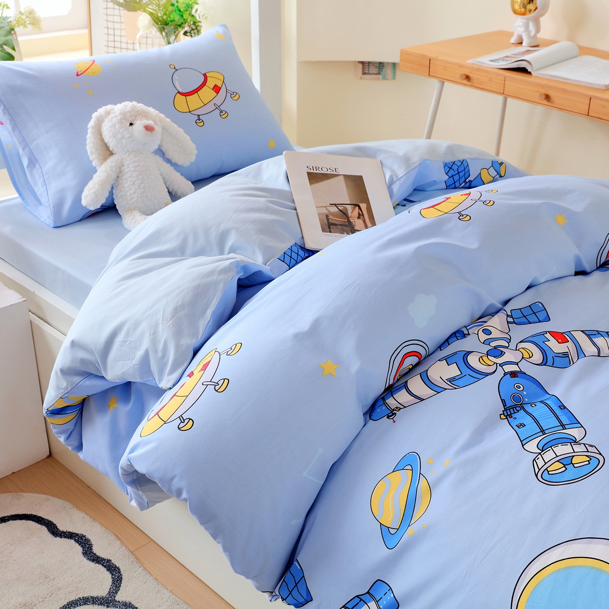 91家纺网 家纺一手货源 找家纺 金鑫汇家纺 2025新款全棉学生宿舍三件套四件套系列 宇宙奥秘