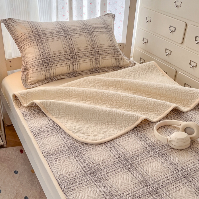 91家纺网 家纺一手货源 找家纺 暖居2025新款学生季三件套棉加绒床盖双面被套学生宿舍专用 香奈