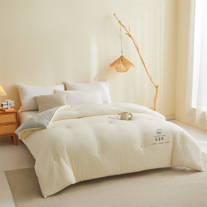 91家纺网 家纺一手货源 找家纺 爱屋及屋 2025新款撞色棉花被系列被子被芯 浅灰拼白