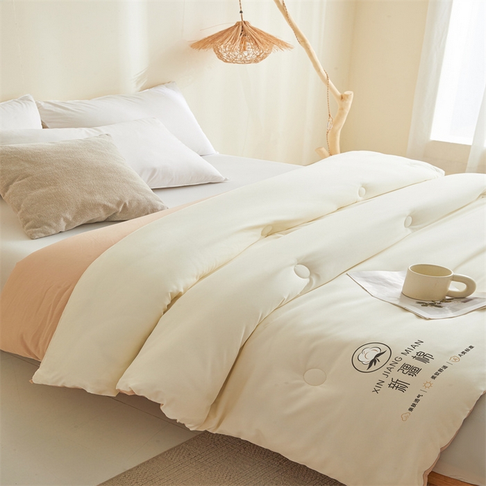 91家纺网 家纺一手货源 找家纺 爱屋及屋 2025新款撞色棉花被系列被子被芯 卡其拼白