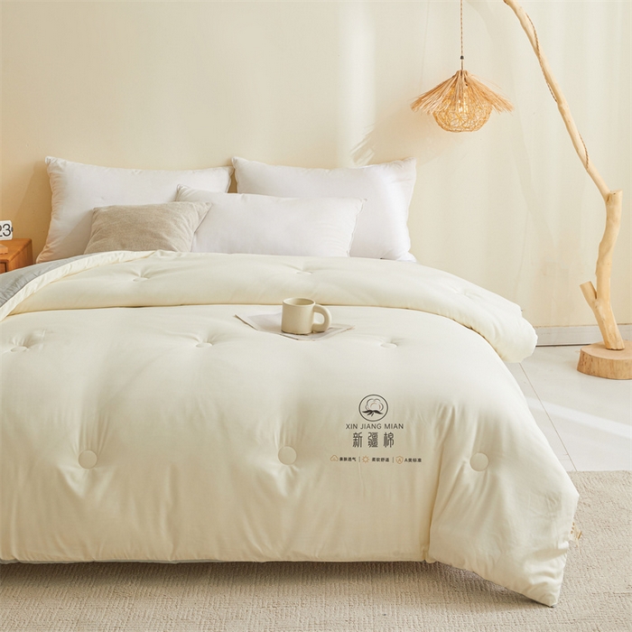 91家纺网 家纺一手货源 找家纺 爱屋及屋 2025新款撞色棉花被系列被子被芯 浅灰拼白