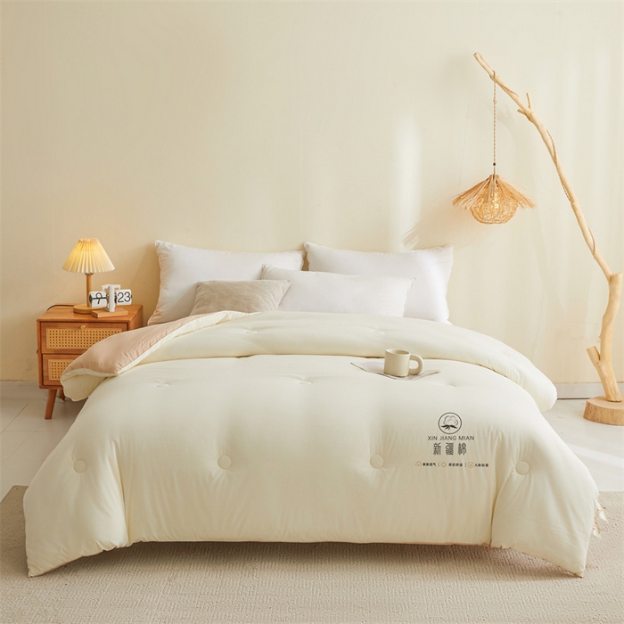 91家纺网 家纺一手货源 找家纺 爱屋及屋 2025新款撞色棉花被系列被子被芯 卡其拼白