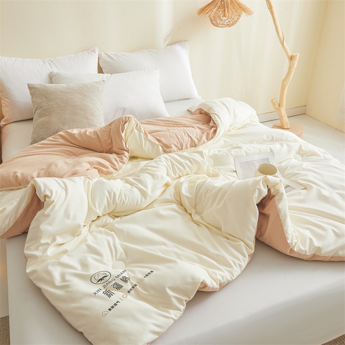 91家纺网 家纺一手货源 找家纺 爱屋及屋 2025新款撞色棉花被系列被子被芯 卡其拼白