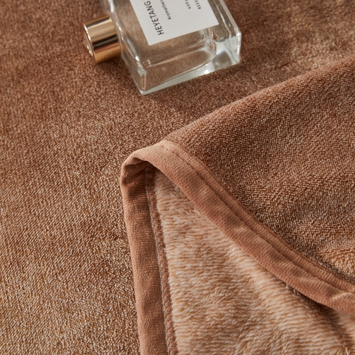 91家纺网 家纺一手货源 找家纺 馨米莱家纺 2025新款阳离子提花毯 驼色