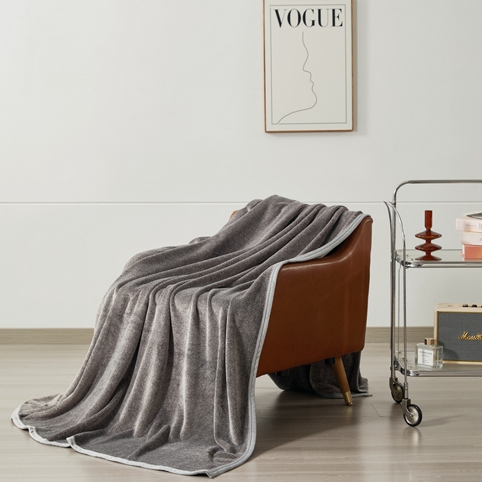 91家纺网 家纺一手货源 找家纺 馨米莱家纺 2025新款阳离子提花毯 深灰色