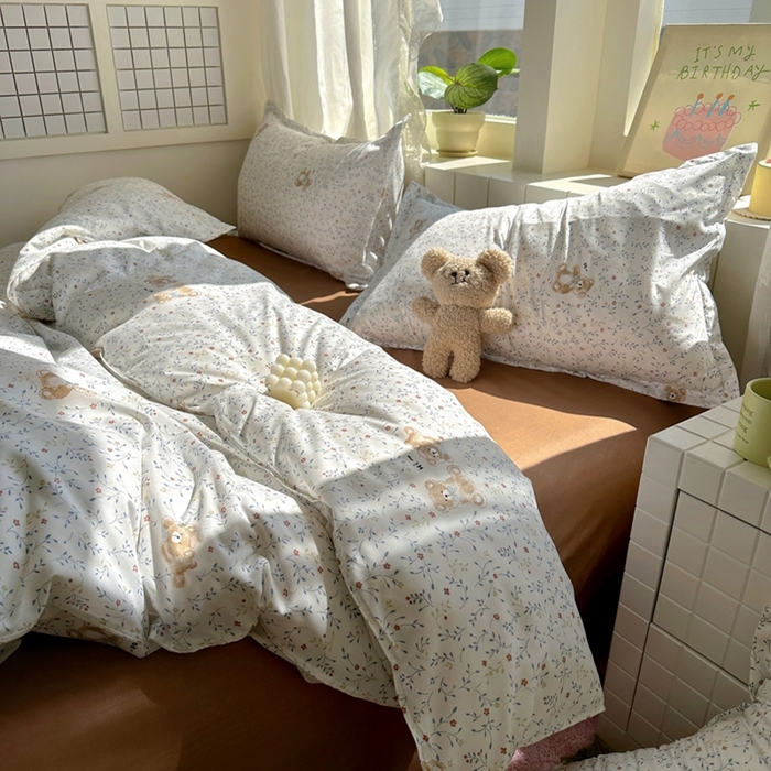 91家纺网 家纺一手货源 找家纺 宏源家纺 2025新款芦荟棉印花亲肤四件套 熊仔仔