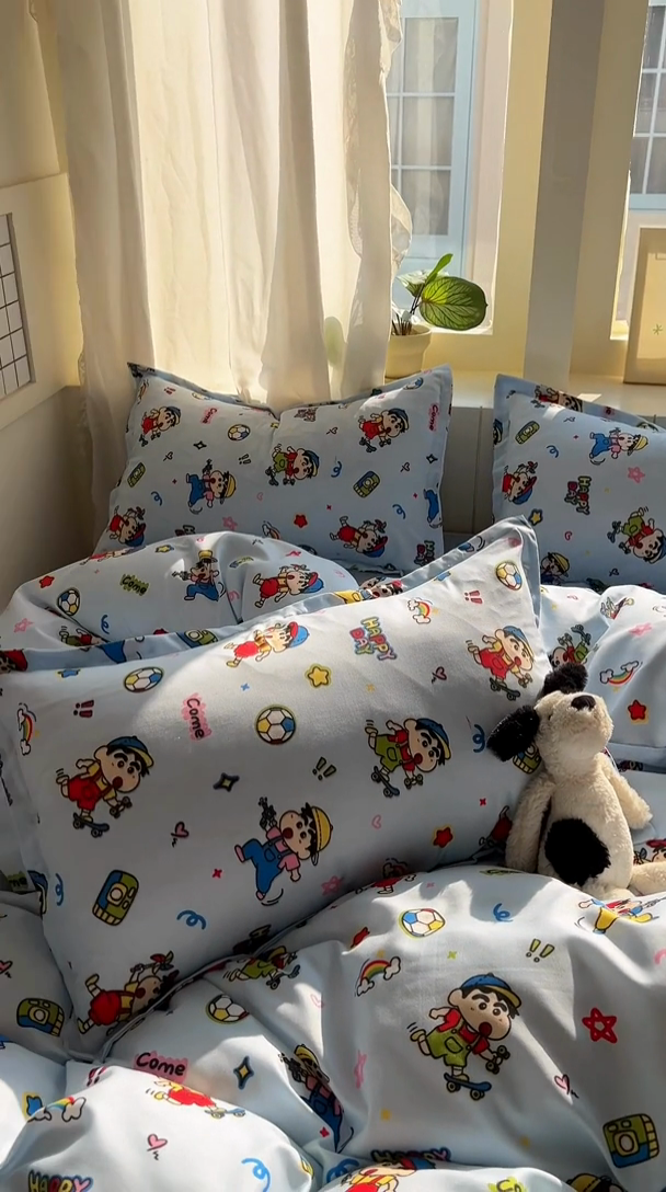 91家纺网 家纺一手货源 找家纺 宏源家纺 2025新款芦荟棉印花亲肤四件套 小新蓝