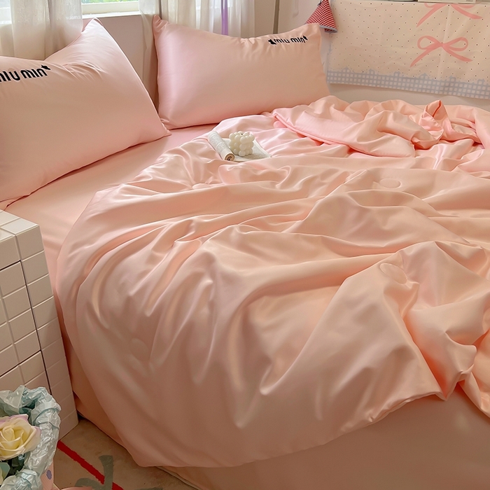 91家纺网 家纺一手货源 找家纺 花伞家居 2025新款刺绣高级感水洗真丝夏被四件套含买家秀 字母蝴蝶-浅玉