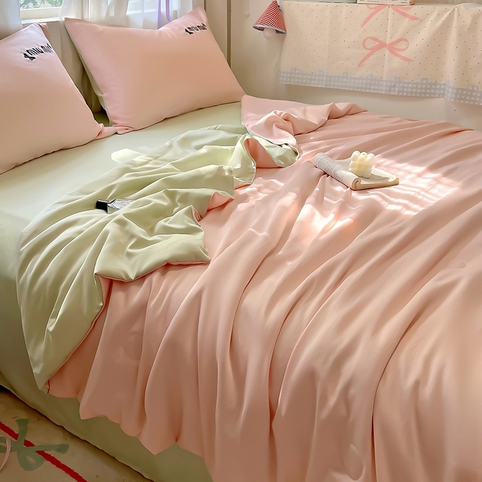 91家纺网 家纺一手货源 找家纺 花伞家居 2025新款刺绣高级感水洗真丝夏被四件套含买家秀 字母蝴蝶-浅玉+豆绿